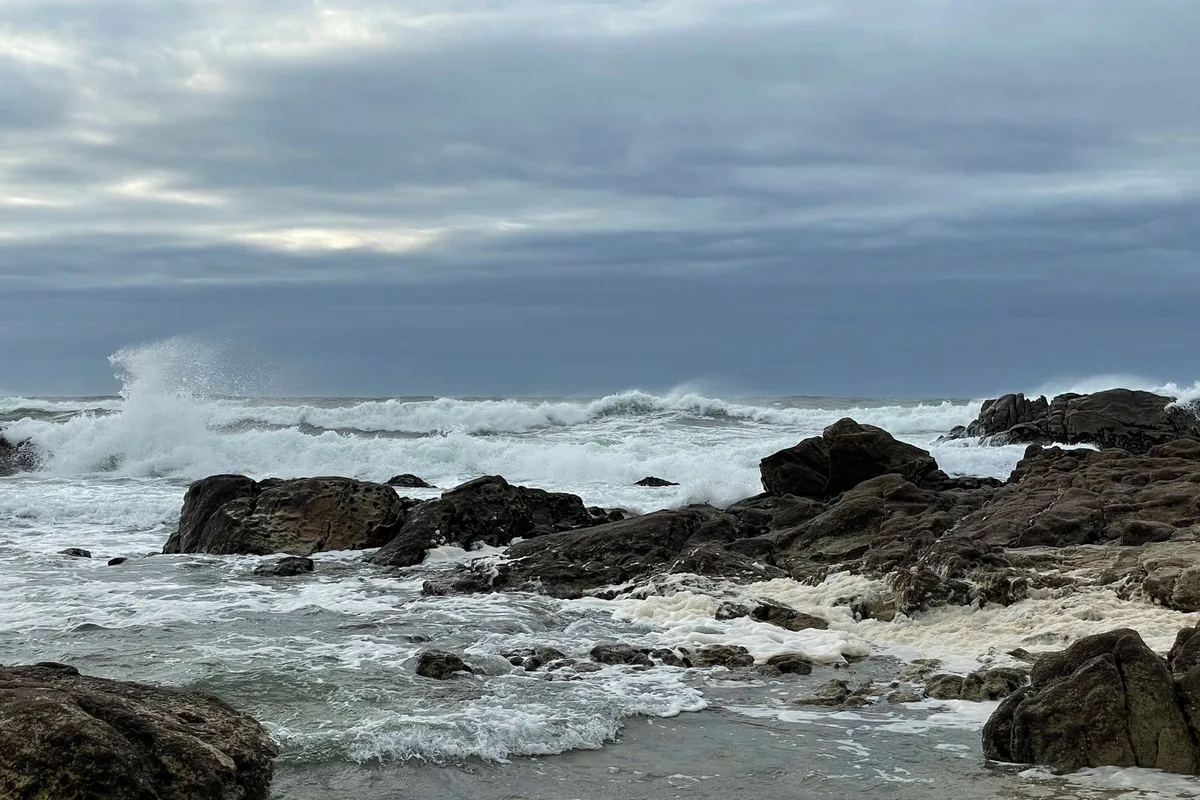 Rough storm waves at sea, the danger sailors feared under the Davy Jones legend