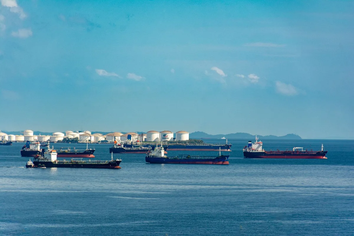 Aerial view of a huge supertanker at sea, similar to the Seawise Giant